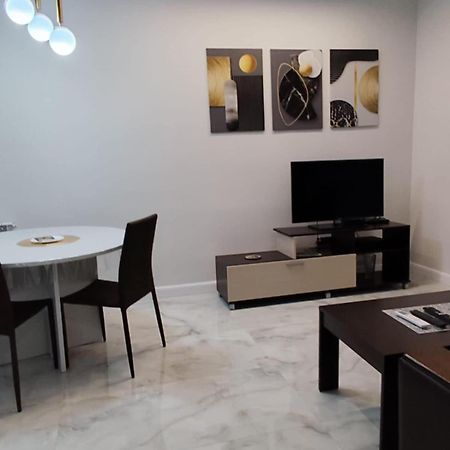 Apartment On Sayat Nova 33 Yerevan Exterior photo