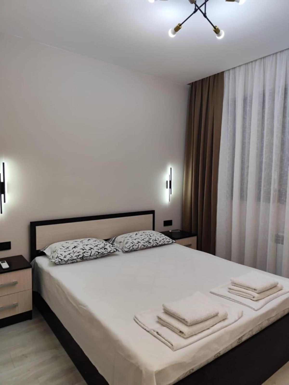 Apartment On Sayat Nova 33 Yerevan Exterior photo